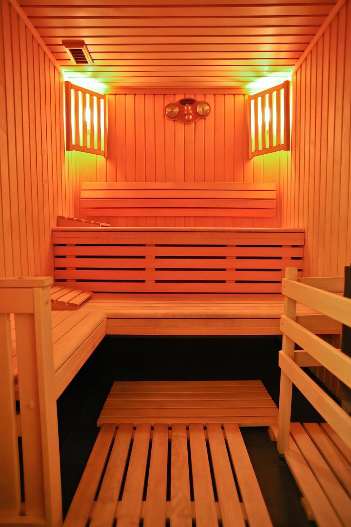 Hotel Keppler Париж Екстериор снимка