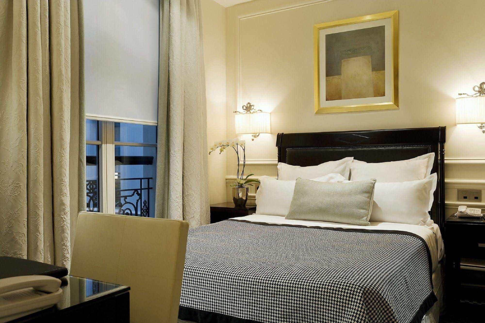 Hotel Keppler Париж Стая снимка